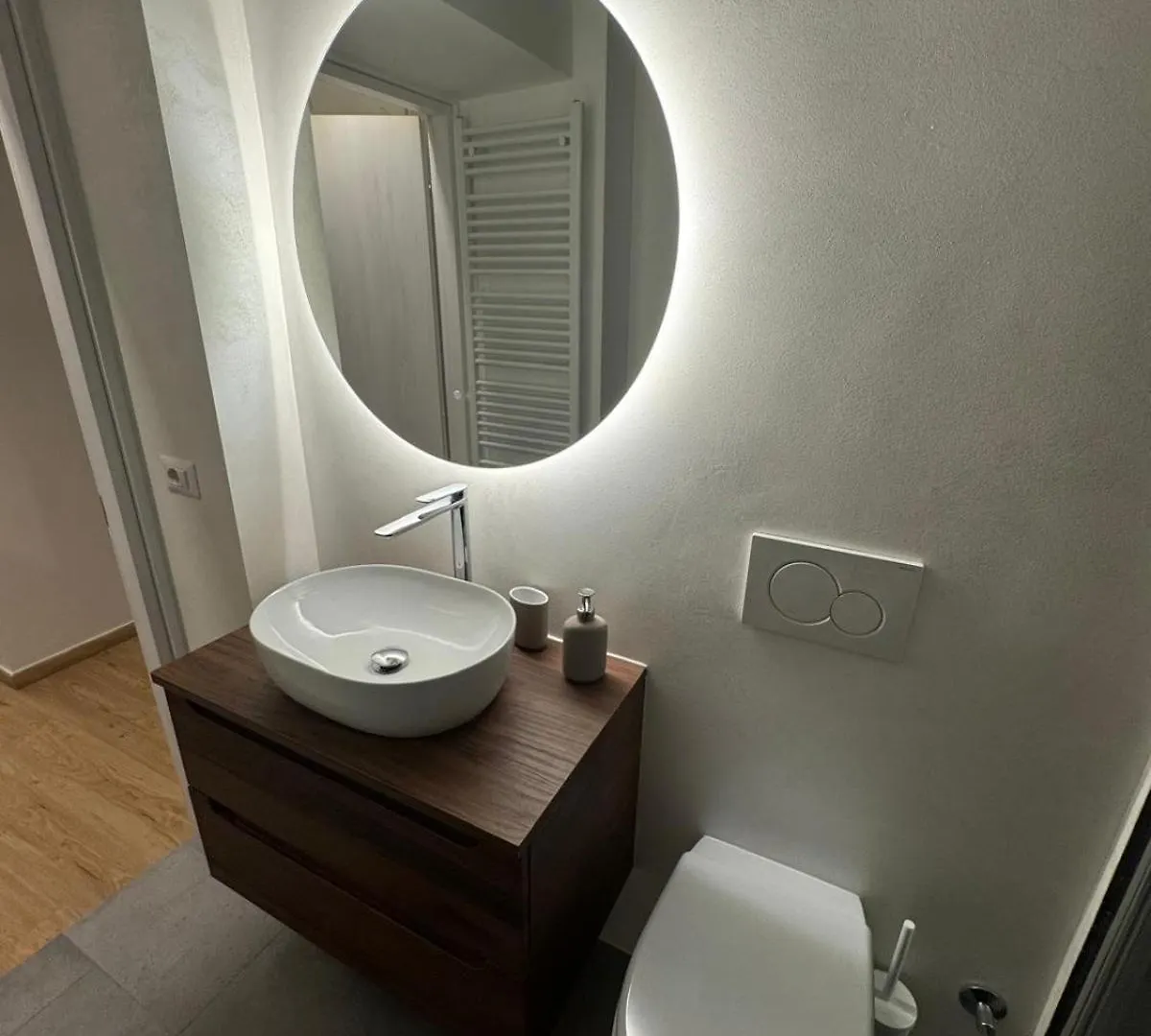 Elegant Central Suite Milan Italy