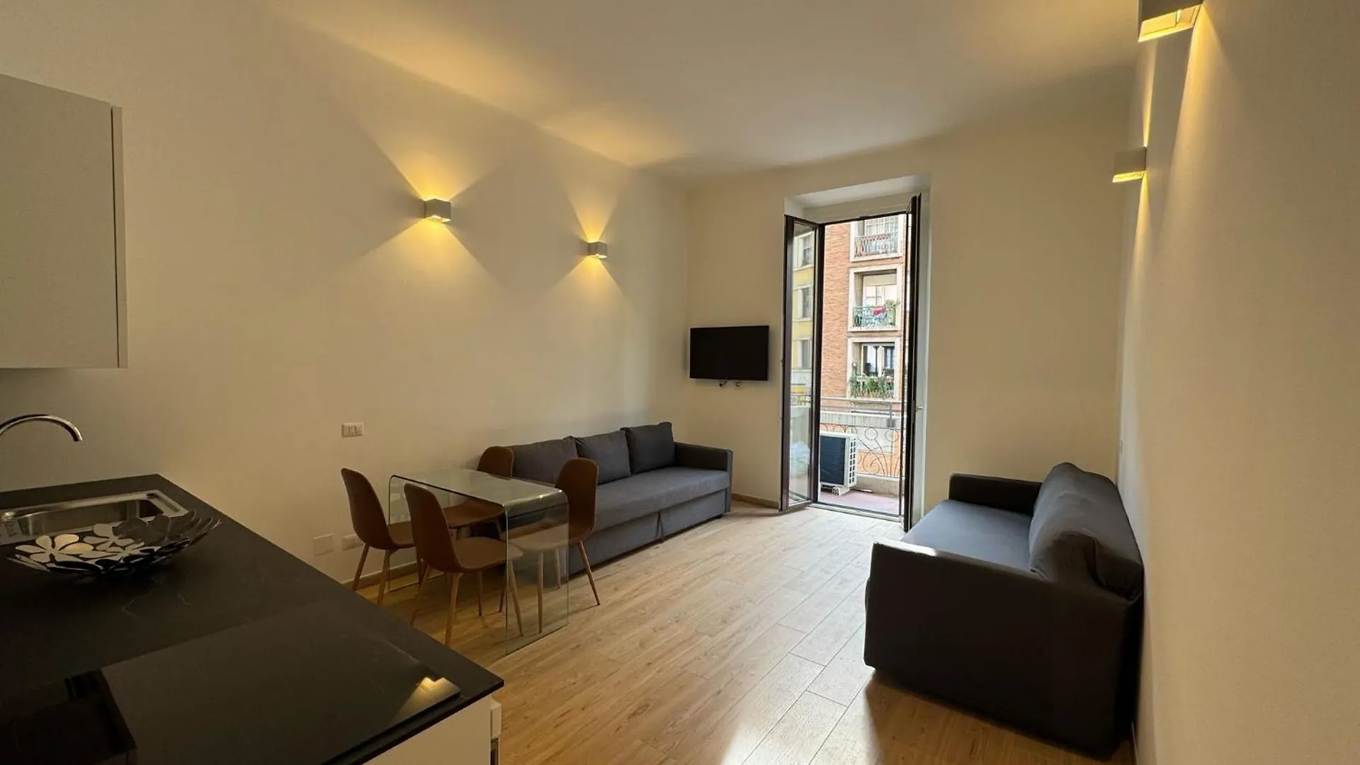 Apartment Elegant Central Suite Milan
