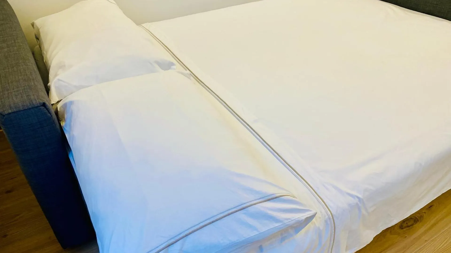 Apartment Elegant Central Suite Milan Italy