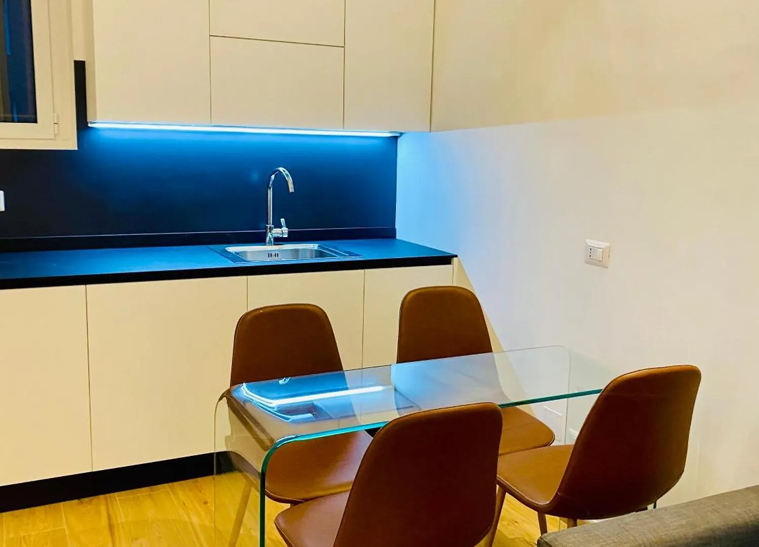 Apartment Elegant Central Suite Milan