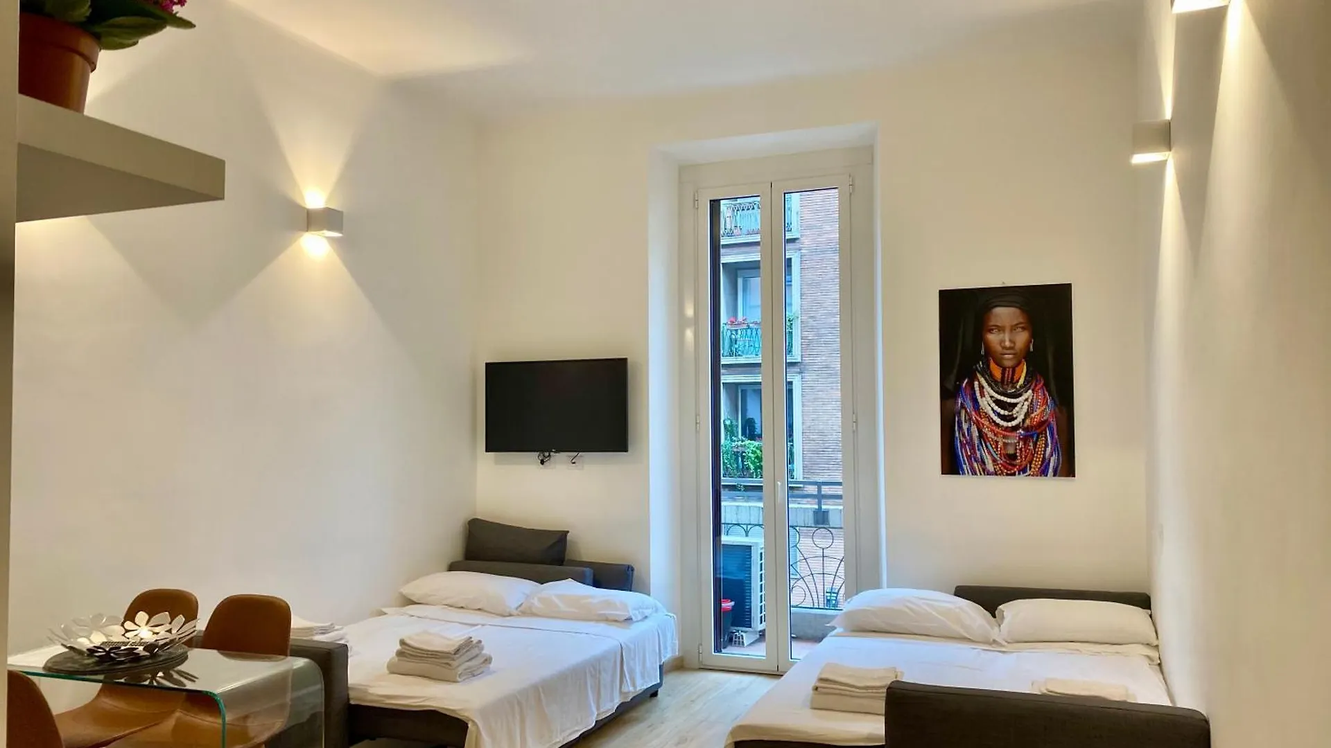 Elegant Central Suite Milan Apartment